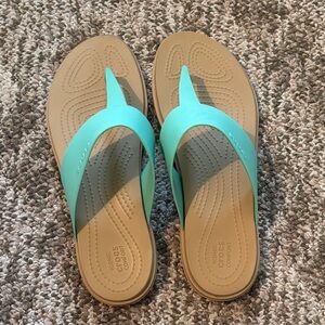 Croc Sandals, Mint Green, size 10